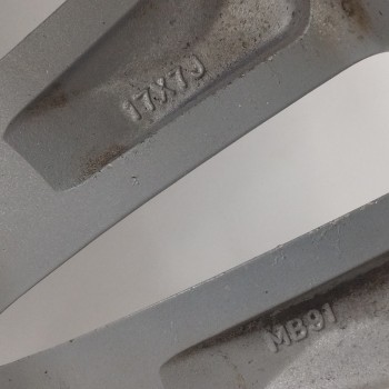 Recambio de llanta para nissan x-trail (t32) 1.6 dci turbodiesel cat referencia OEM IAM N5570111 17X7J MB91 5H 5X115