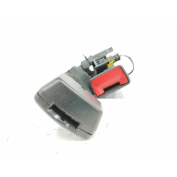 ENGANCHE CINTURON IZQUIERDO 156118809 TRASERO 01561129520