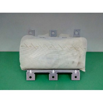 Recambio de salpicadero para hyundai i30 1.4 cat referencia OEM IAM 847312R000 569002R000 845302R000