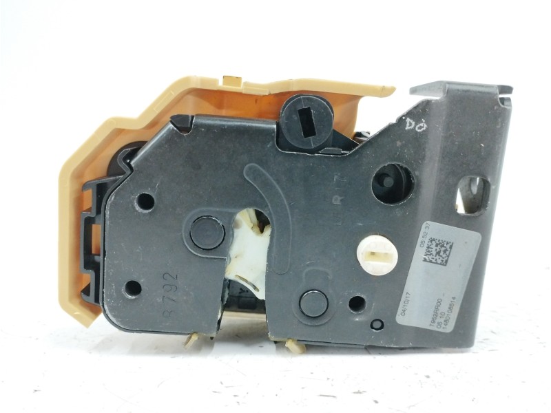 Recambio de cerradura puerta trasera derecha para alfa romeo giulia (952) 2.0 turbo cat referencia OEM IAM 50536547 Recambio de cerradura puerta trasera derecha para alfa romeo giulia (952) 2.0 turbo cat referencia OEM IAM 50536547