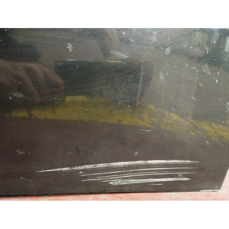 PUERTA DELANTERA DERECHA OBSERVAR FOTOS