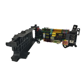 Recambio de caja reles / fusibles para mercedes-benz clase a (w176) a 200 blueefficiency (176.043) referencia OEM IAM A246540004