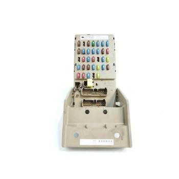 CAJA RELES / FUSIBLES 82201FG010 