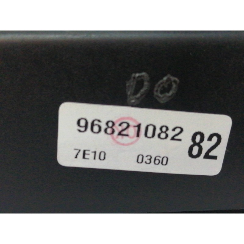 CAJA RELES / FUSIBLES