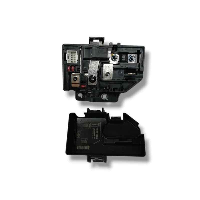 CAJA RELES / FUSIBLES