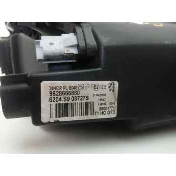 Recambio de faro izquierdo para peugeot 206 berlina 1.4 hdi referencia OEM IAM 9628666880  