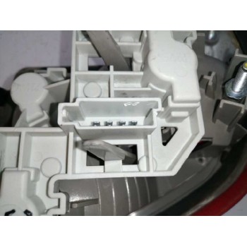 Recambio de piloto trasero izquierdo interior para ford mondeo ber. (ca2) 1.8 tdci cat referencia OEM IAM 7S7113A603A  