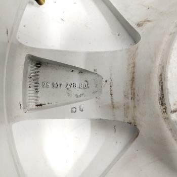 Recambio de llanta para peugeot 308 1.6 16v referencia OEM IAM 9680729880 7JX16CH4-32 4H 4X108