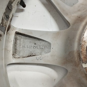 Recambio de llanta para peugeot 308 1.6 16v referencia OEM IAM 9680729880 7JX16CH4-32 4H 4X108