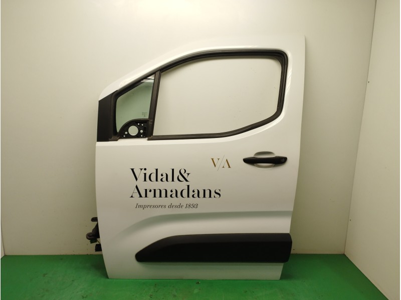 Recambio de puerta delantera izquierda para citroën berlingo furgón 1.5 blue-hdi fap referencia OEM IAM 9822696380  