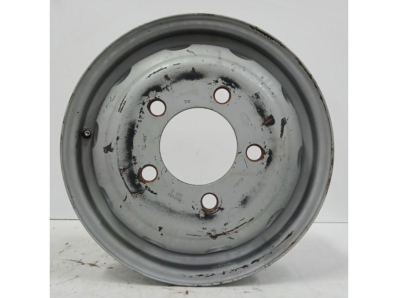 Recambio de llanta para nissan cabstar 01.04  3.0 diesel referencia OEM IAM 403009X200 15H2X5J DOT-E 5H 5X160