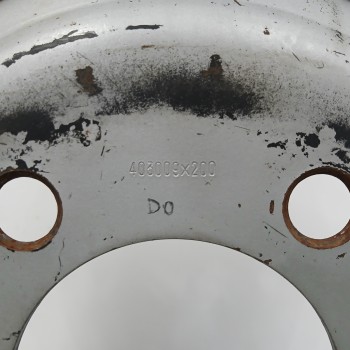 Recambio de llanta para nissan cabstar 01.04  3.0 diesel referencia OEM IAM 403009X200 15H2X5J DOT-E 5H 5X160