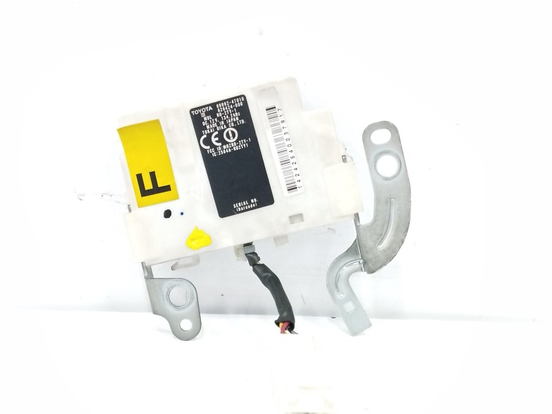 Recambio de modulo electronico para toyota prius (nhw20) 1.5 cat referencia OEM IAM 8999247010 626424000 