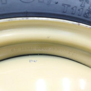 Recambio de neumatico repuesto para toyota yaris 1.3 16v cat referencia OEM IAM  14X4T 4H 4X100