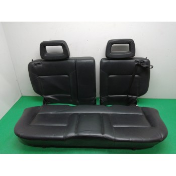 ASIENTOS TRASEROS SIN CINTURON TRASERO DERECHO 