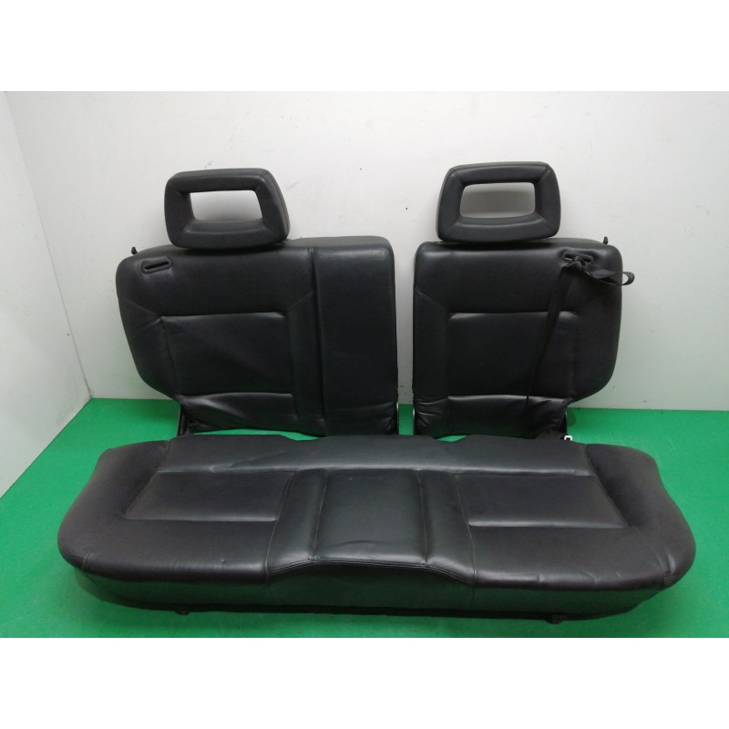Recambio de asientos traseros para audi 200 (447) quattro avant referencia OEM IAM  SIN CINTURON TRASERO DERECHO 