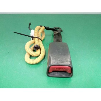 Recambio de enganche cinturon derecho para hyundai i30 1.4 cat referencia OEM IAM  DELANTERO 