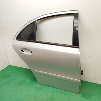 Recambio de puerta trasera derecha para mercedes-benz clase e (w211) berlina 2.2 cdi cat referencia OEM IAM A2117300205  