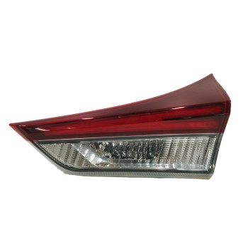 Recambio de piloto trasero derecho interior para toyota auris 1.2 16v turbo cat referencia OEM IAM 8158102830  