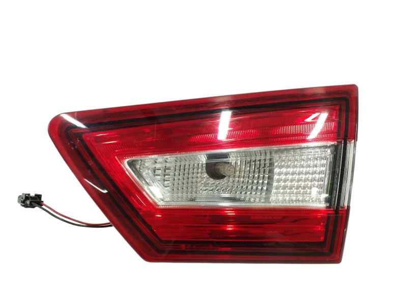 Recambio de piloto trasero derecho interior para renault clio iv 1.5 dci diesel fap referencia OEM IAM 265505796R Recambio de piloto trasero derecho interior para renault clio iv 1.5 dci diesel fap referencia OEM IAM 265505796R