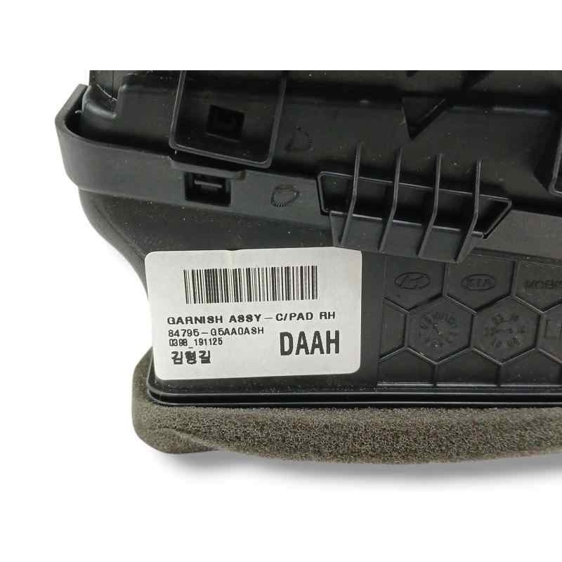 REJILLA AIREADORA LADO DERECHO