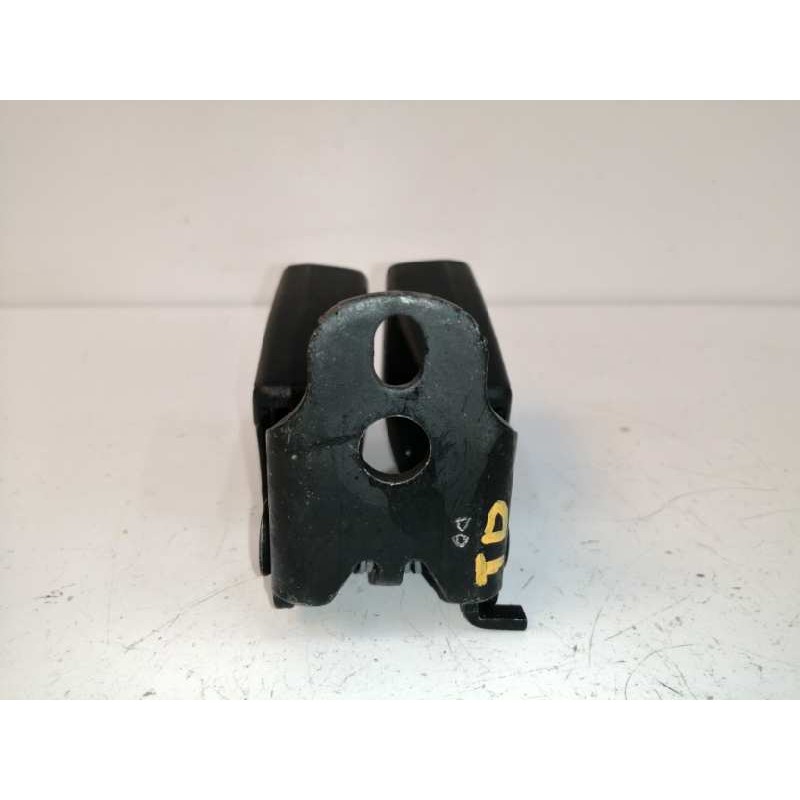 ENGANCHE CINTURON DELANTERO DERECHO TRASERO 34030747