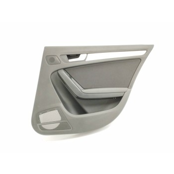 GUARNECIDO PUERTA TRASERA DERECHA 8K0867306 NEGRO 