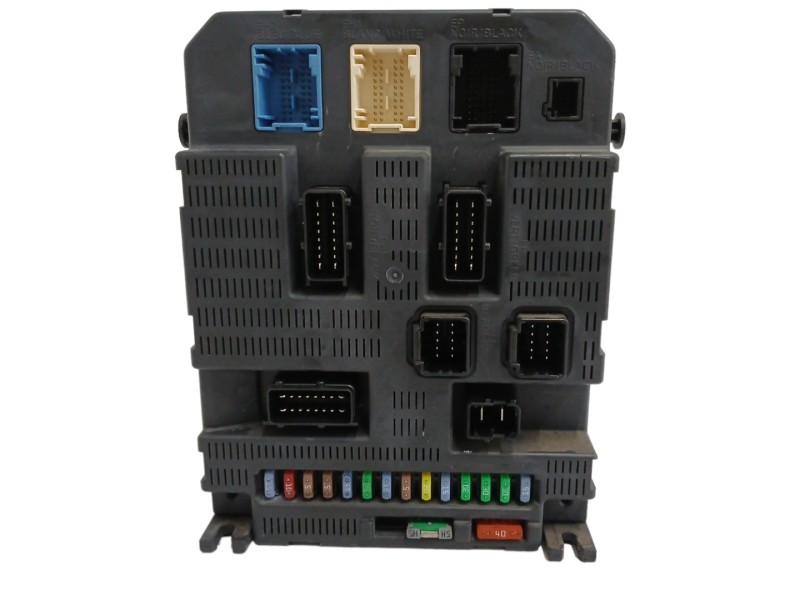Recambio de caja reles / fusibles para peugeot 207 1.4 hdi referencia OEM IAM 9663798280  