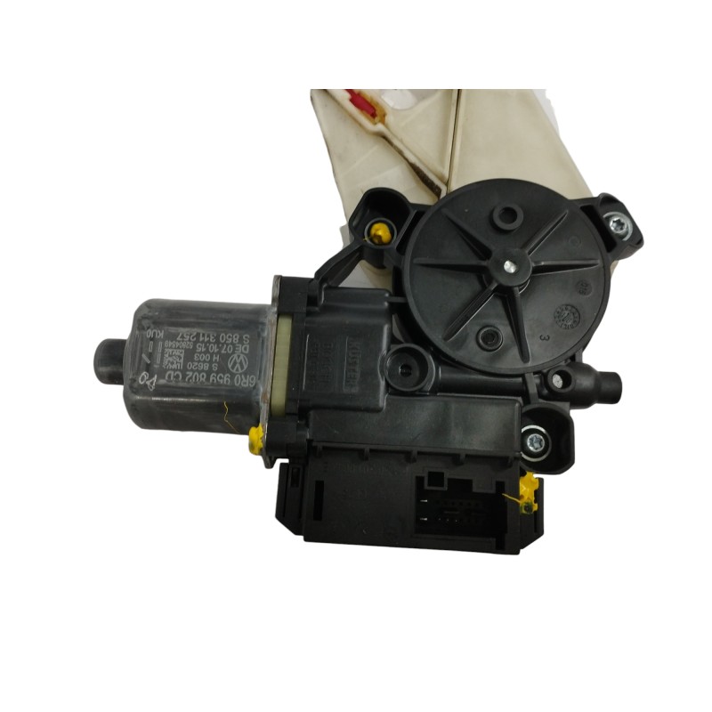 ELEVALUNAS DELANTERO DERECHO