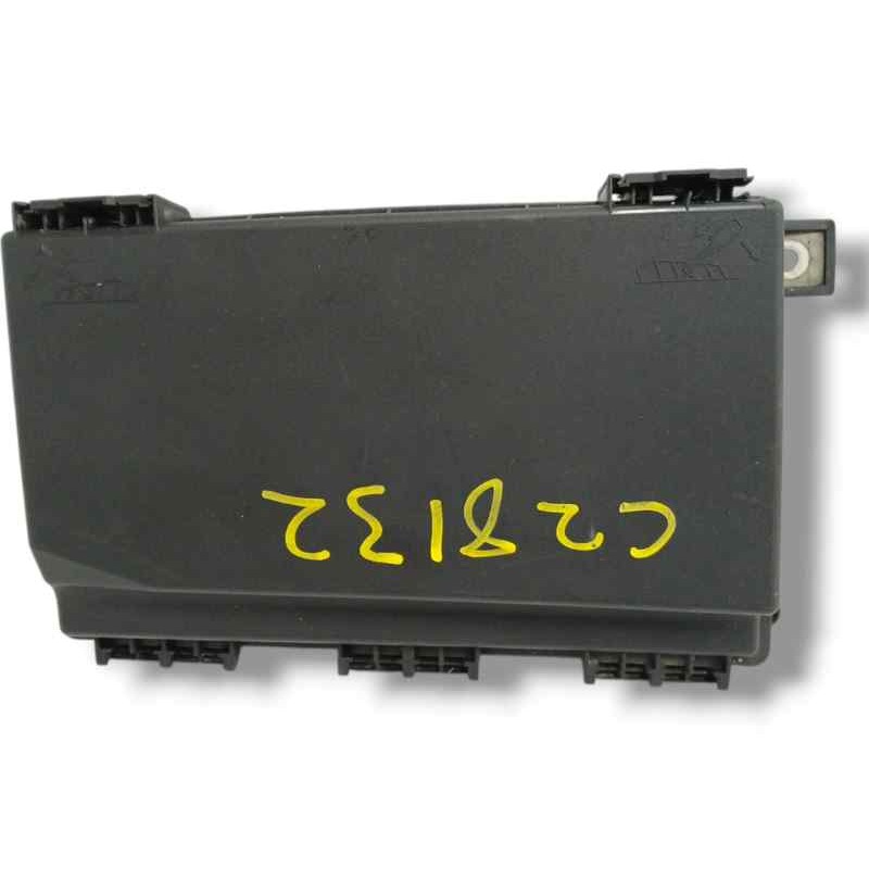 Recambio de caja reles / fusibles para opel astra h berlina 1.9 cdti referencia OEM IAM 13206754 5DK00866838 