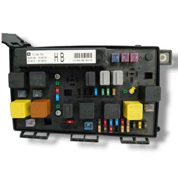 Recambio de caja reles / fusibles para opel astra h berlina 1.9 cdti referencia OEM IAM 13206754 5DK00866838 
