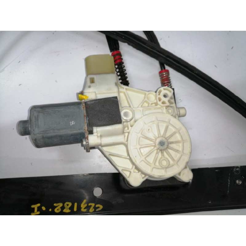 ELEVALUNAS DELANTERO IZQUIERDO 6M2114A389B