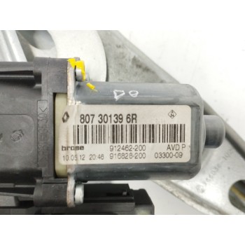 Recambio de elevalunas delantero derecho para renault megane iii berlina 5 p 1.6 16v referencia OEM IAM 807301396R  