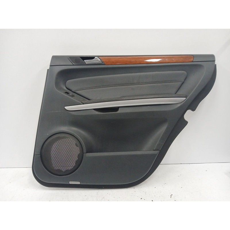 Recambio de guarnecido puerta trasera derecha para mercedes-benz clase gl (x164) gl 320 cdi 4-matic (164.822) referencia OEM IAM