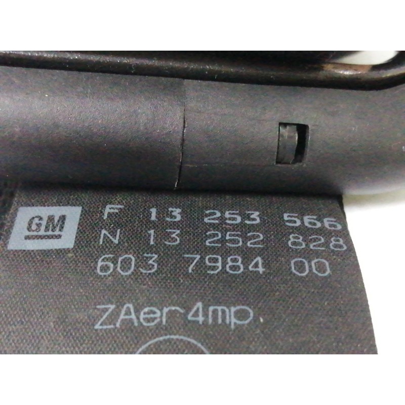 CINTURON SEGURIDAD DELANTERO DERECHO 13252828