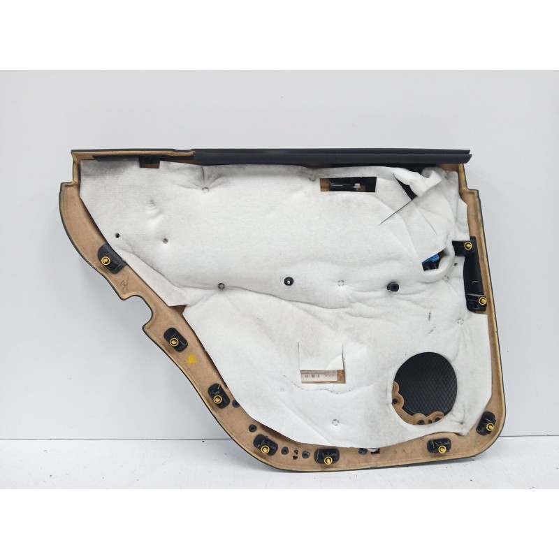 GUARNECIDO PUERTA TRASERA DERECHA