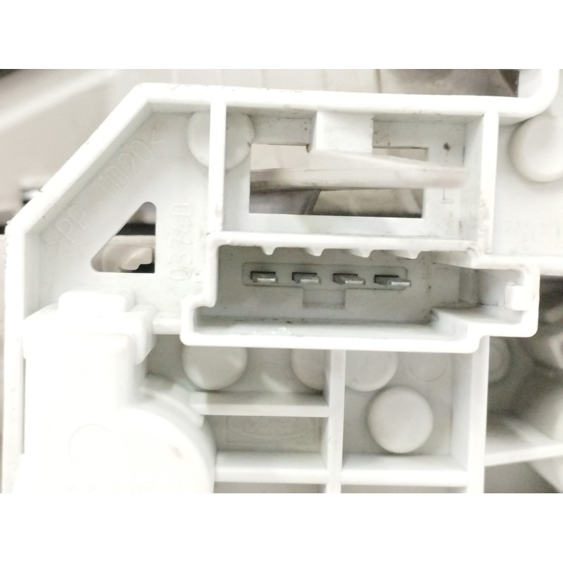 PILOTO TRASERO IZQUIERDO INTERIOR SOPORTE REPARADO