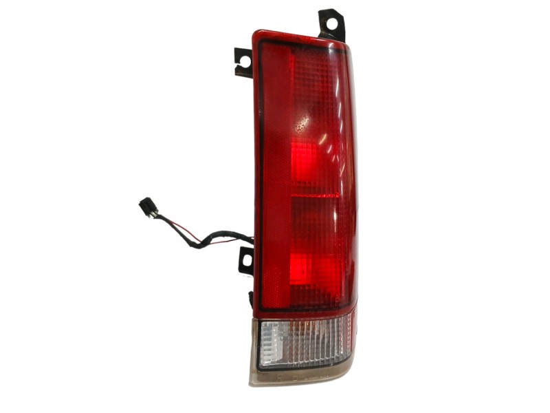 Recambio de piloto trasero derecho para chevrolet express van 5.7 cc referencia OEM IAM 19153239 OBSERVAR FOTO Recambio de piloto trasero derecho para chevrolet express van 5.7 cc referencia OEM IAM 19153239 OBSERVAR FOTO
