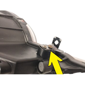 Recambio de faro derecho para ssangyong actyon 2.0 td cat referencia OEM IAM  OBSERVAR FOTO 