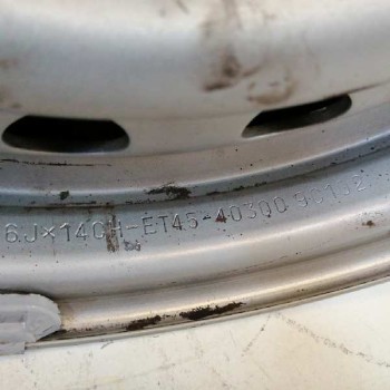 Recambio de llanta para nissan serena (c23m) 2.3 diesel referencia OEM IAM  6JX14CH ET45 