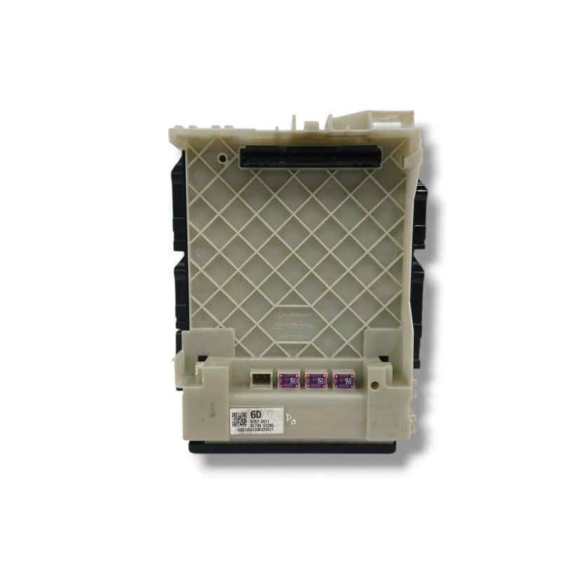 Recambio de caja reles / fusibles para toyota corolla station wagon (_e21_) 2.0 hybrid (mzeh12) referencia OEM IAM 827300Z290  