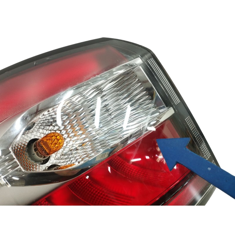 PILOTO TRASERO IZQUIERDO OBSERVAR FOTO