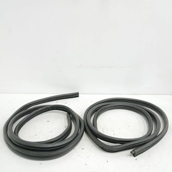 Recambio de gomas contorno puerta para renault megane i coupe fase 2 (da..) 1.4 16v referencia OEM IAM   
