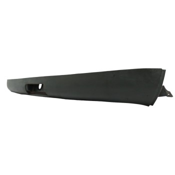 Recambio de molduras traseras para chevrolet express van 5.7 cc referencia OEM IAM 15153814  