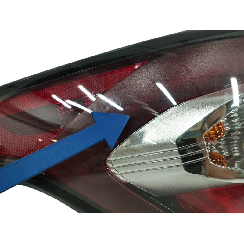 PILOTO TRASERO IZQUIERDO OBSERVAR FOTO