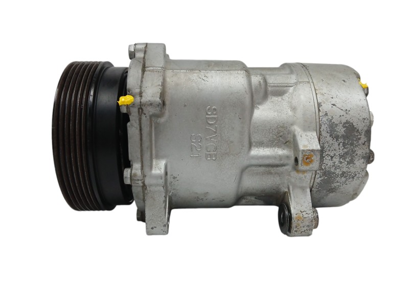 Recambio de compresor aire acondicionado para seat ibiza (6k1) 1.4 referencia OEM IAM 1J0820803F  