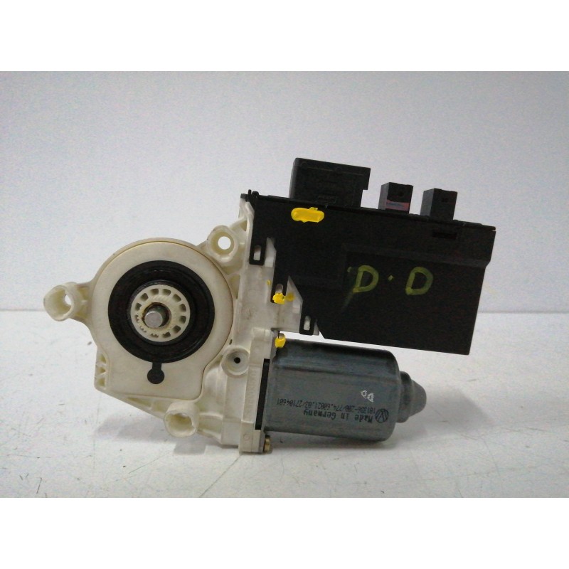 MOTOR ELEVALUNAS DELANTERO DERECHO 7746002103