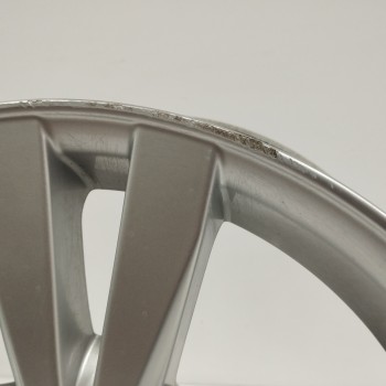 Recambio de llanta para toyota avensis cross sport (t27) 1.8 16v cat referencia OEM IAM 4261105330 ET39J6,5JX16 5H 5X115