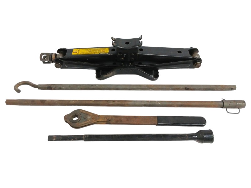 Recambio de gato para chevrolet express van 5.7 cc referencia OEM IAM 15732388  