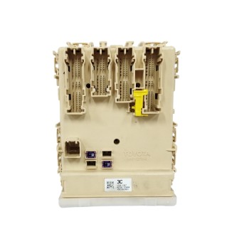 CAJA RELES / FUSIBLES 8273012X80A 63583367 